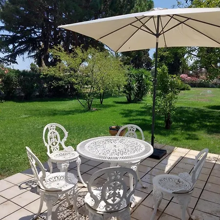 Дом отдыха Maison Dependance - Mas Des Catalanes