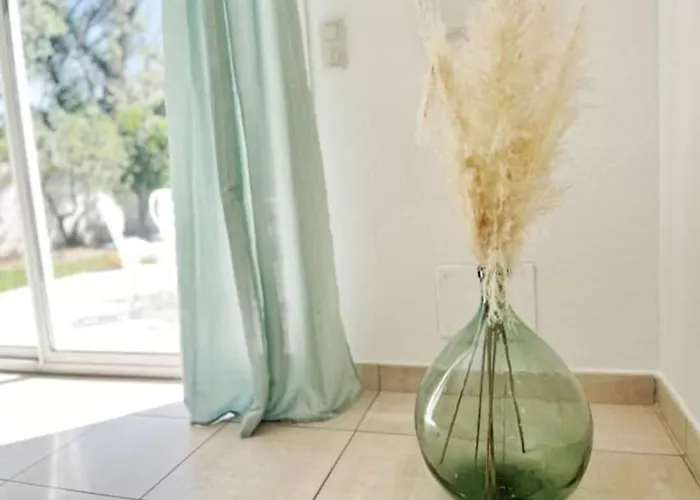 Дом отдыха Maison Dependance - Mas Des Catalanes *